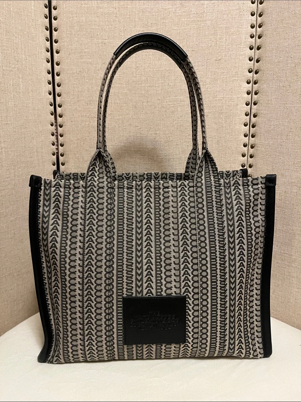 Marc Jacobs Large Jacquard Monogram Tote - Picture 13 of 16